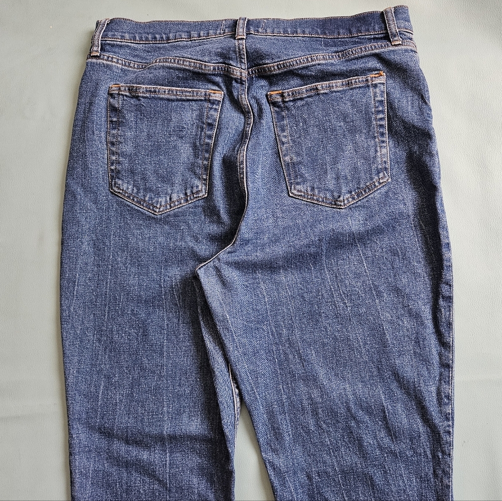 Abercrombie & Fitch Curve Love The '90s Slim Straight Ultra High Rise Jeans - Picture 8 of 12